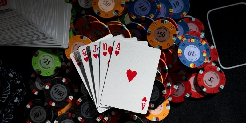 Hoàn trả thua cược là gì và vì sao 8XX triển khai?